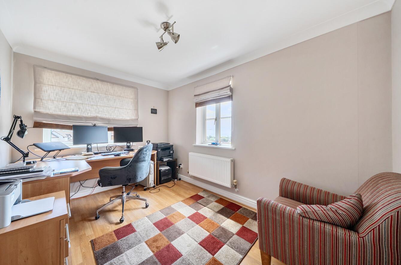Ffordd Taliesin, Killay, Swansea, SA2 7DF